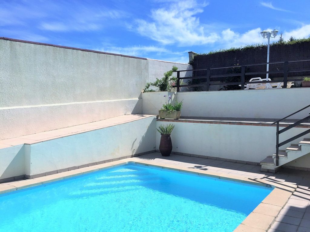 a piscine 1+