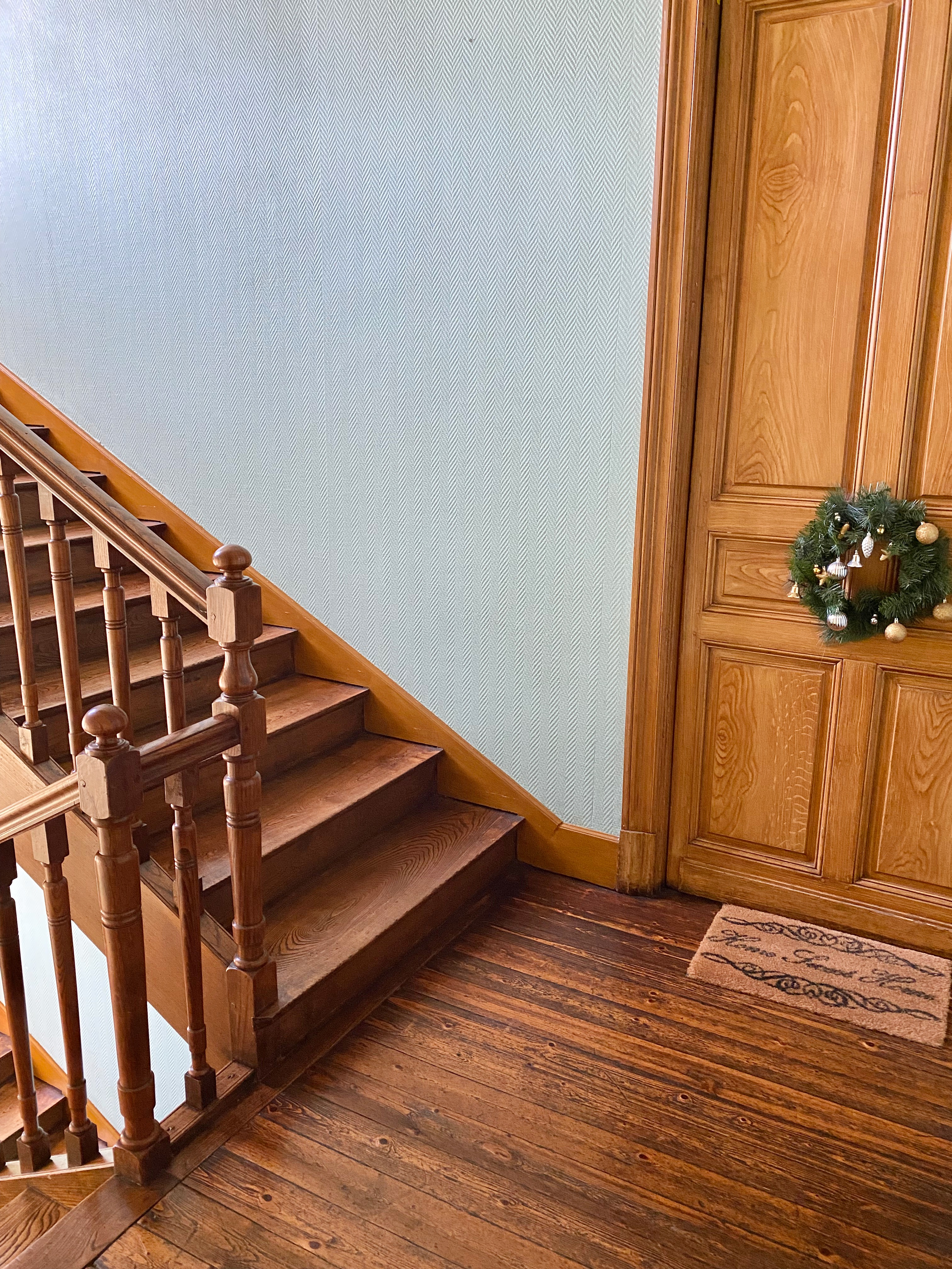 Busca/Pont des demoiselles T3/4 traversant 106 m2, chambre de bonne, garage, cave